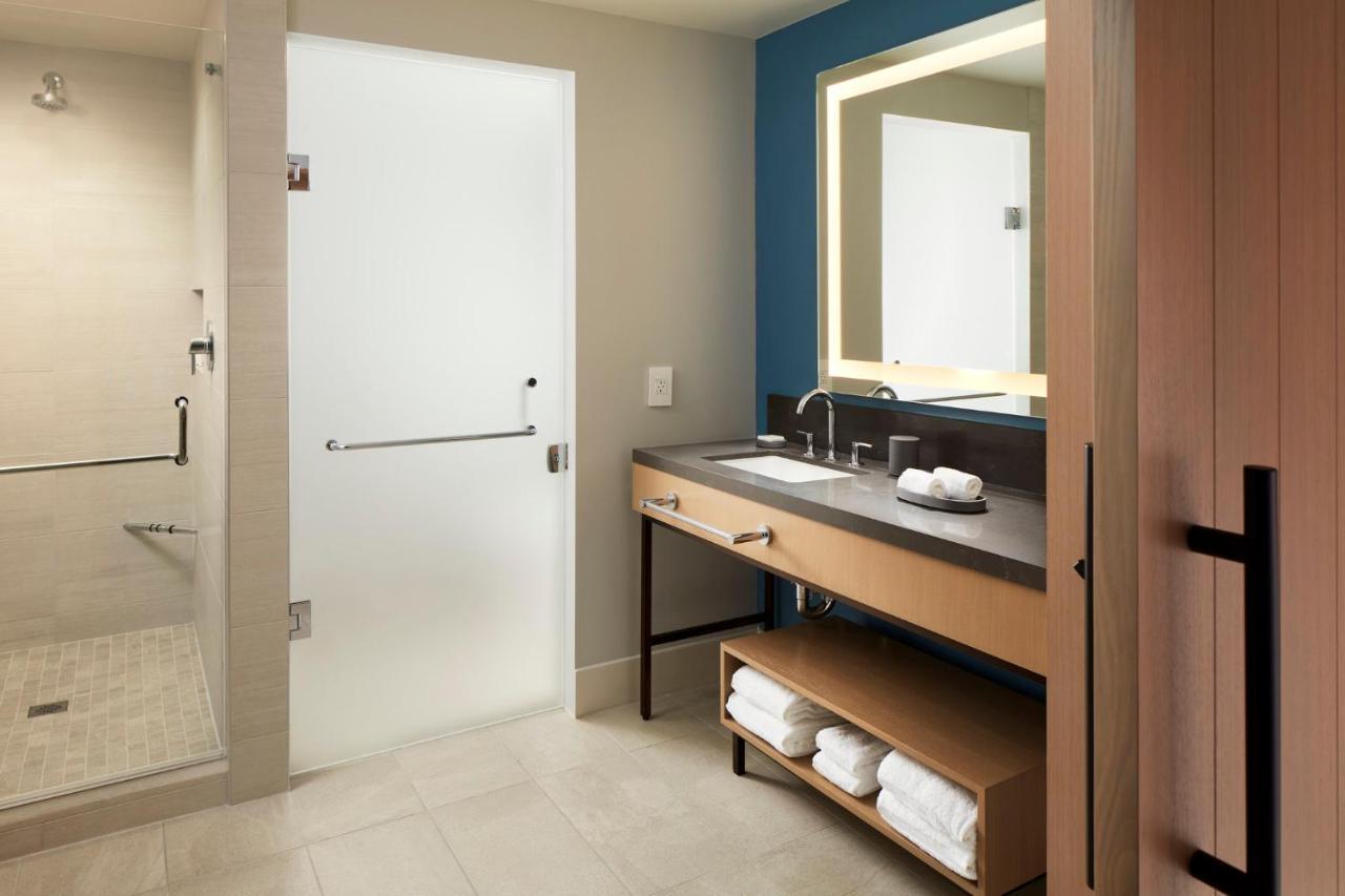 Loews Coral Gables Hotel Bagian luar foto